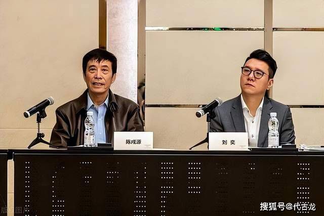 修电脑1400张照片下载